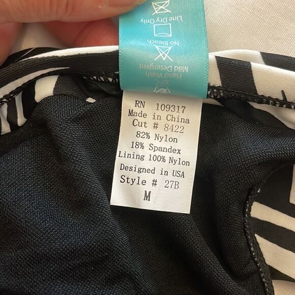 SUNSETS BLACK AND WHITE BIKINI BOTTOM.  NEW - Picture 6 of 8